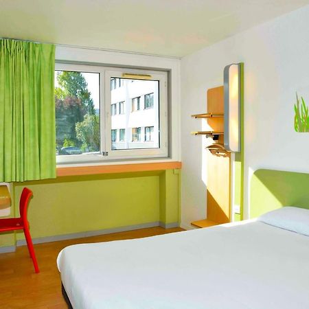 ibis budget Bordeaux Lac Buitenkant foto