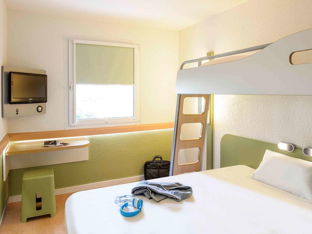 ibis budget Bordeaux Lac Buitenkant foto